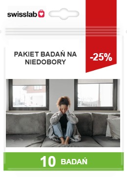 zmeczona-dziewczyna-na-kanapie-zmeczenie-niedobory-brak-witamin